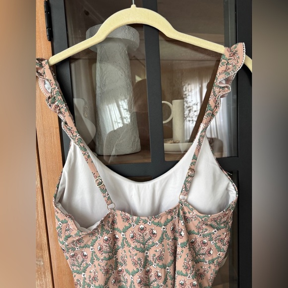 Roller Rabbit block print one piece swimsuit floral ruffle straps scoop neck - Picture 7 of 7